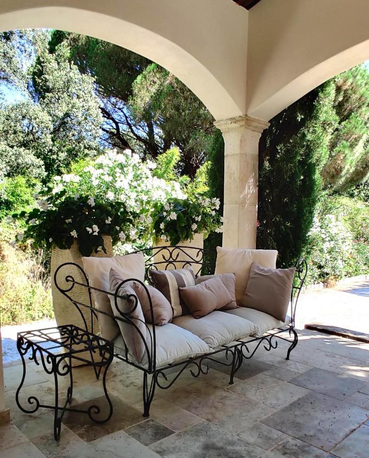 Maison Prestige Saint Tropez By Roberto Geissini Grimaud Bagian luar foto