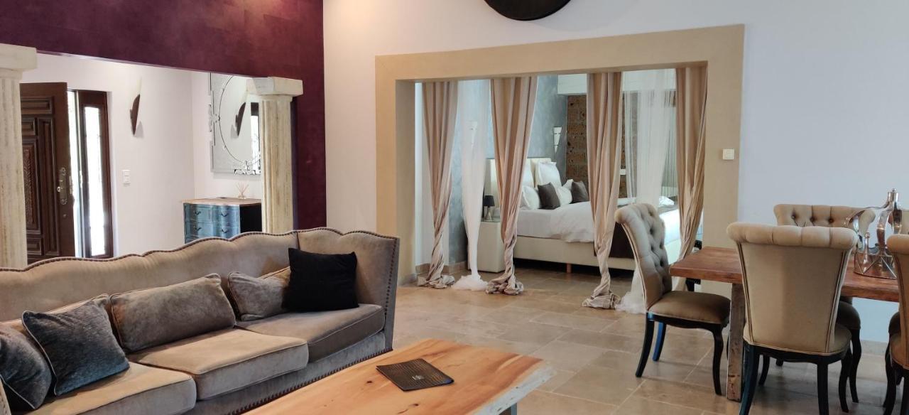 Maison Prestige Saint Tropez By Roberto Geissini Grimaud Bagian luar foto