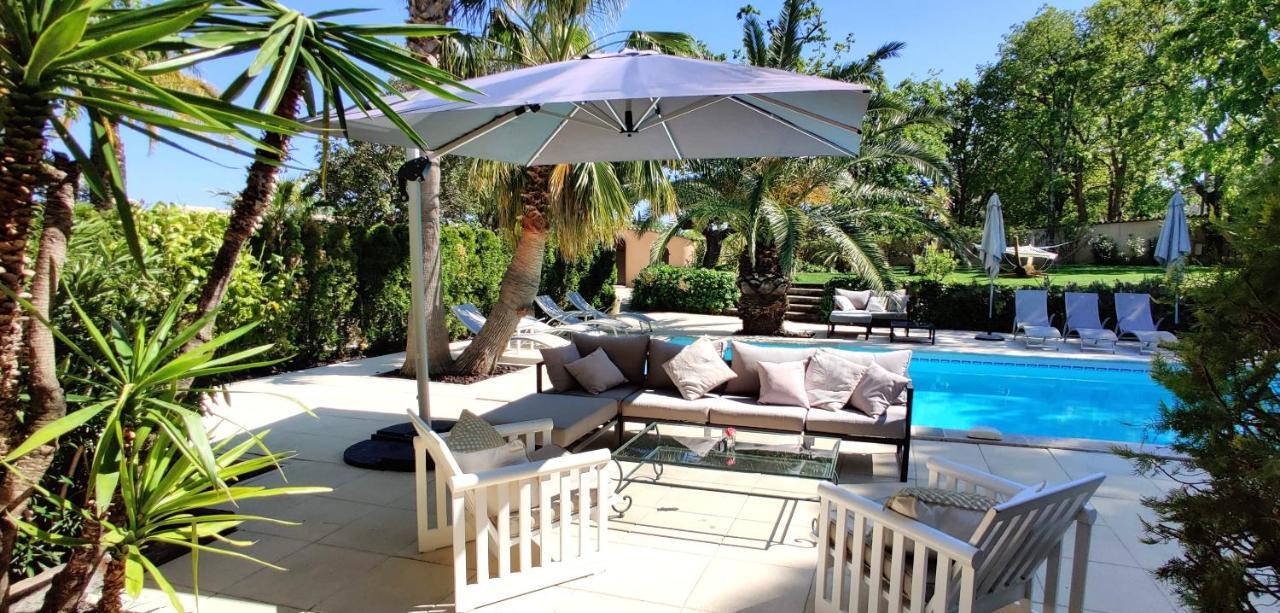 Maison Prestige Saint Tropez By Roberto Geissini Grimaud Bagian luar foto