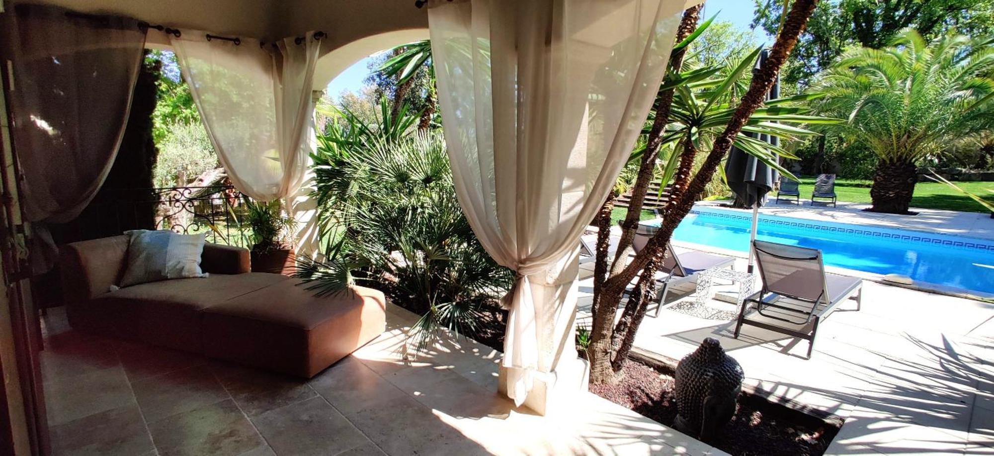 Maison Prestige Saint Tropez By Roberto Geissini Grimaud Bagian luar foto