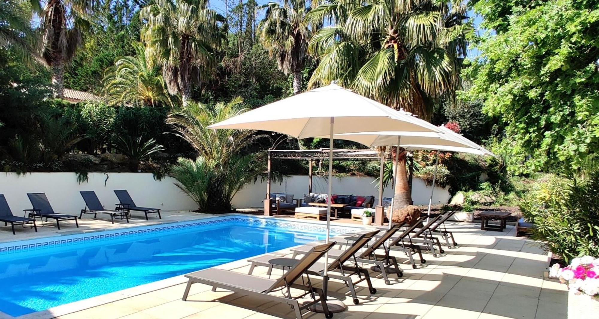 Maison Prestige Saint Tropez By Roberto Geissini Grimaud Bagian luar foto