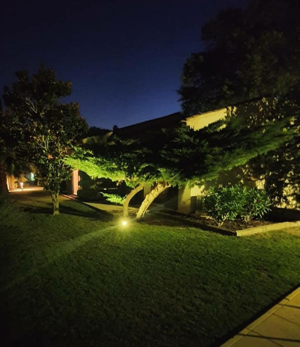 Maison Prestige Saint Tropez By Roberto Geissini Grimaud Bagian luar foto