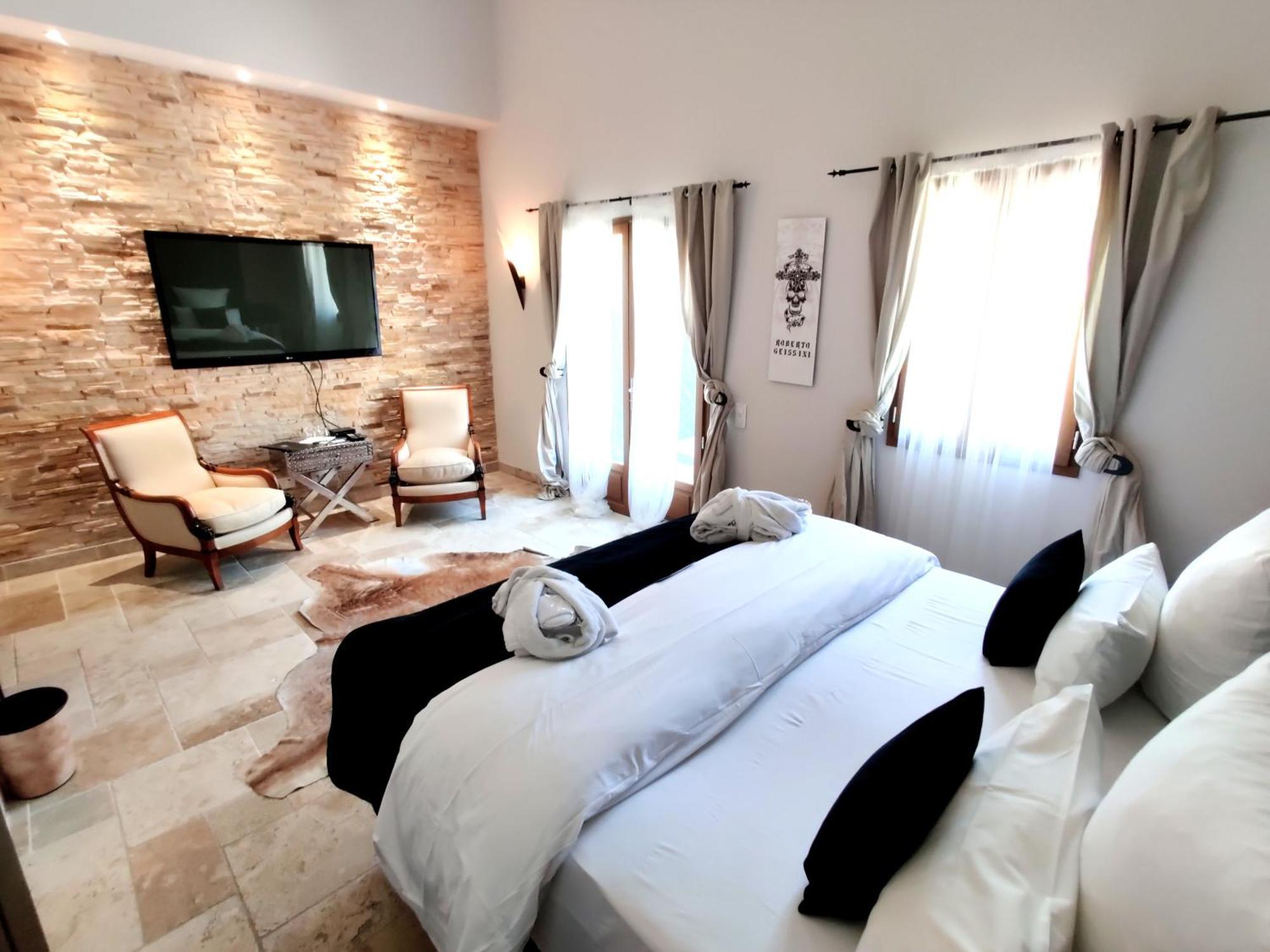 Maison Prestige Saint Tropez By Roberto Geissini Grimaud Bagian luar foto