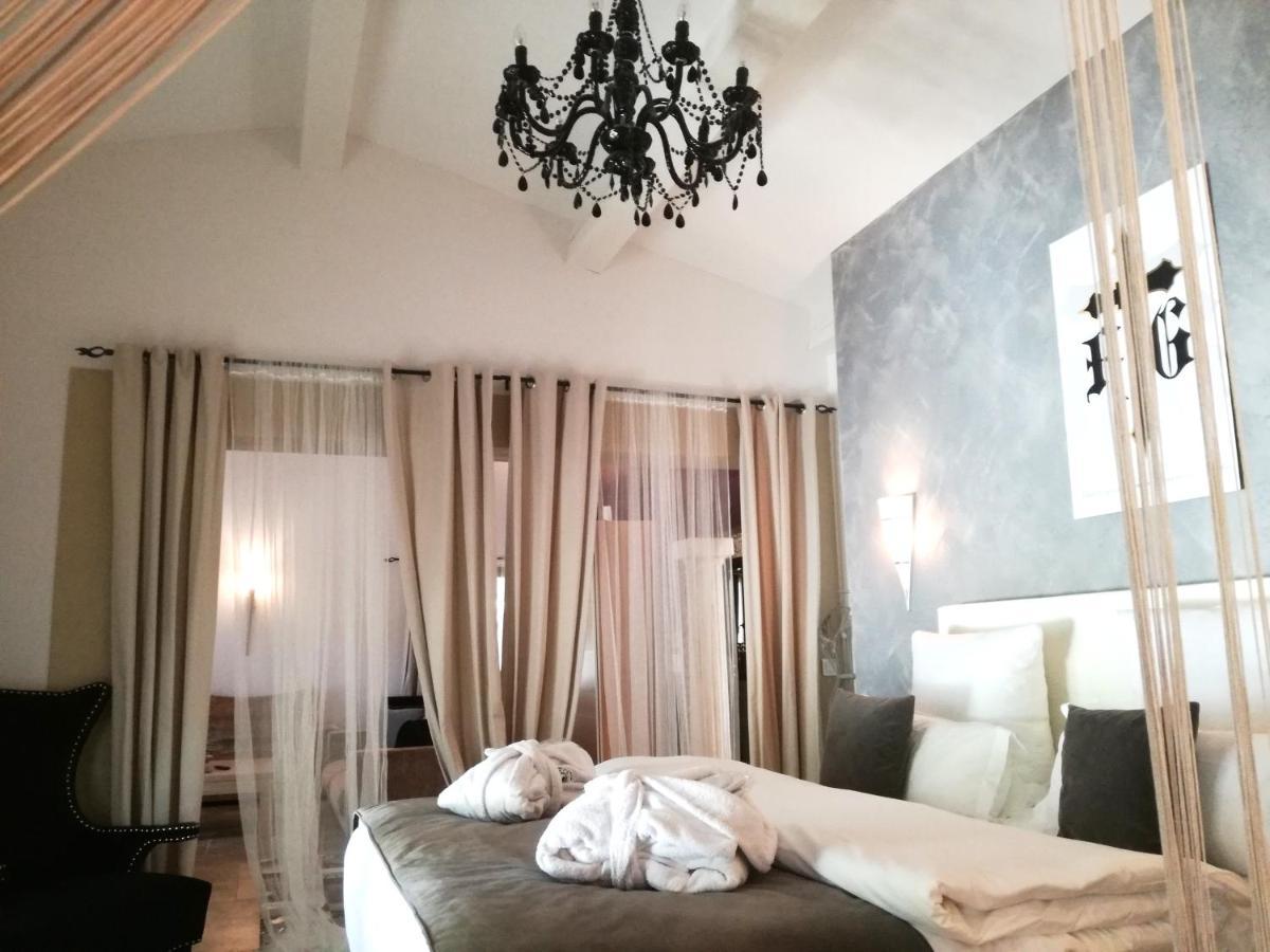 Maison Prestige Saint Tropez By Roberto Geissini Grimaud Bagian luar foto